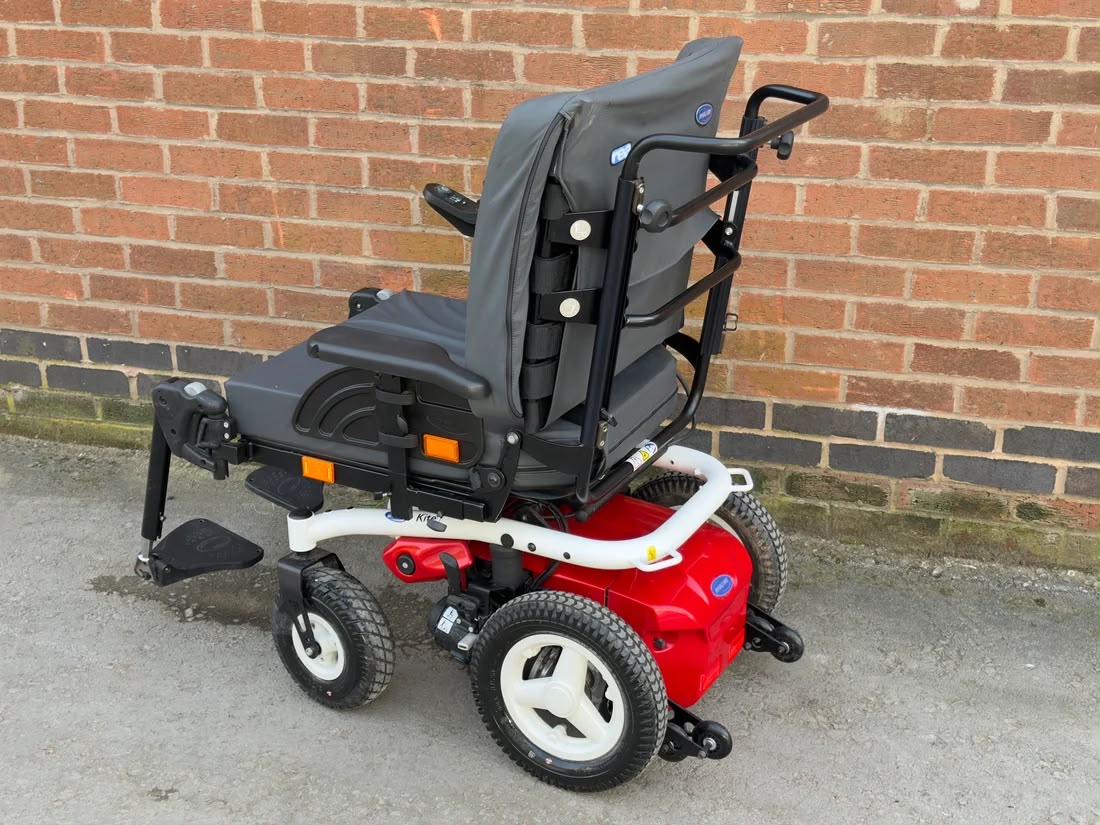 Invacare Kite Bariatric Electric Wheelchair | Tilt & Recline - Image 2