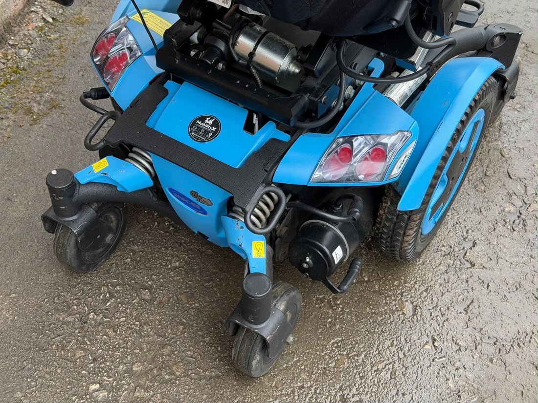 Invacare TDX SP2 Electric Wheelchair | Tilt & Recline - Image 2