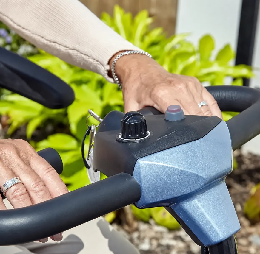 CTM HS328 Mobility Scooter - Image 5