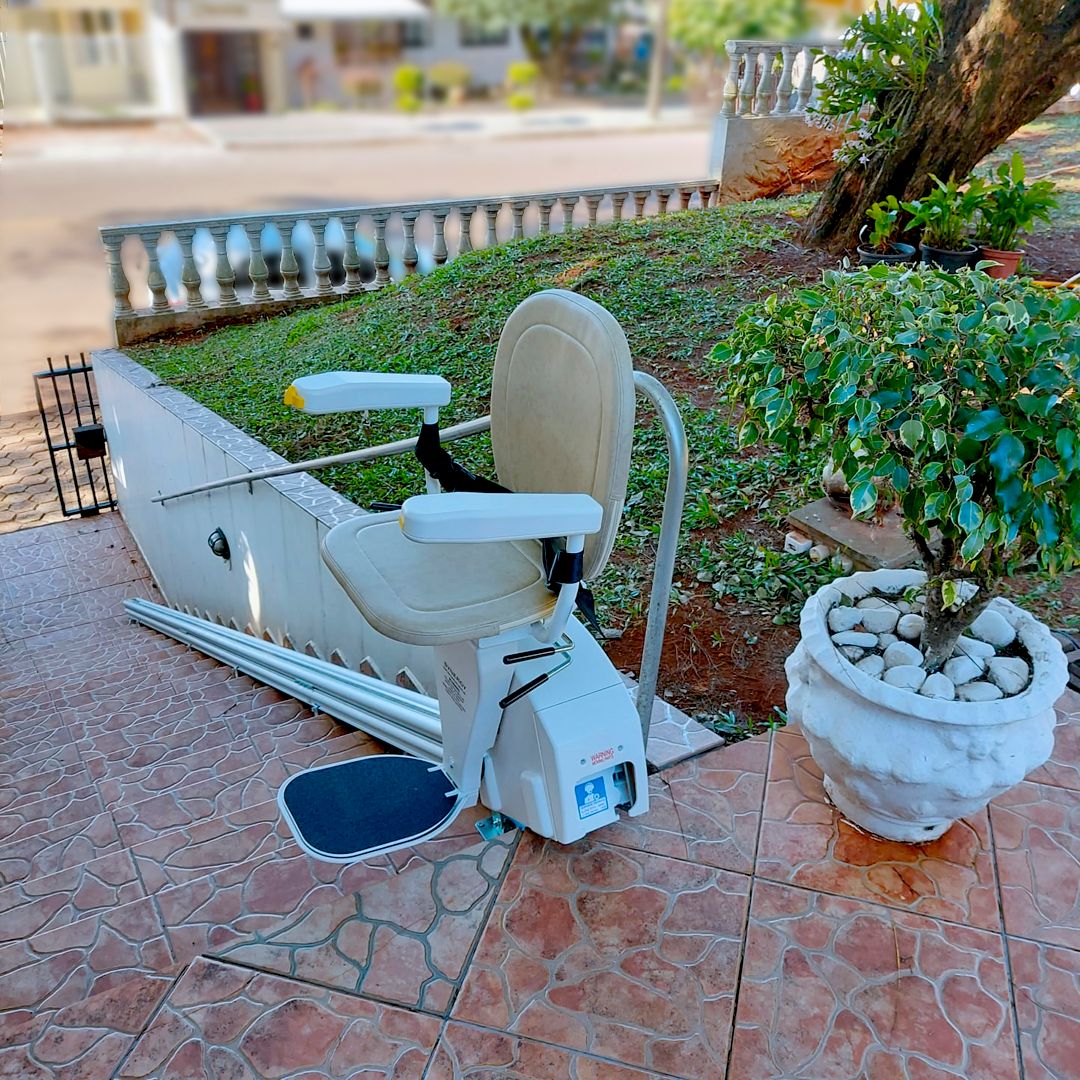 Cardinal Outdoor Stair Lift - Image 4