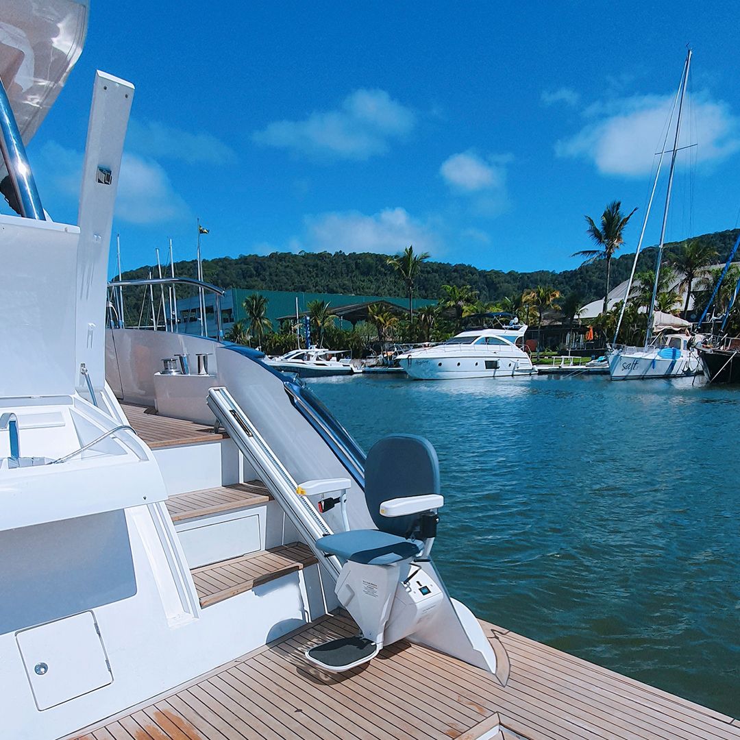 Cardinal Outdoor Stair Lift - Image 2