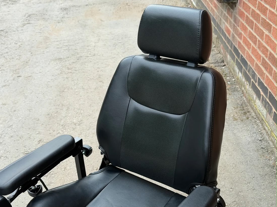 Drive Titan Compact Powerchair | Electric Wheelchair - Image 2
