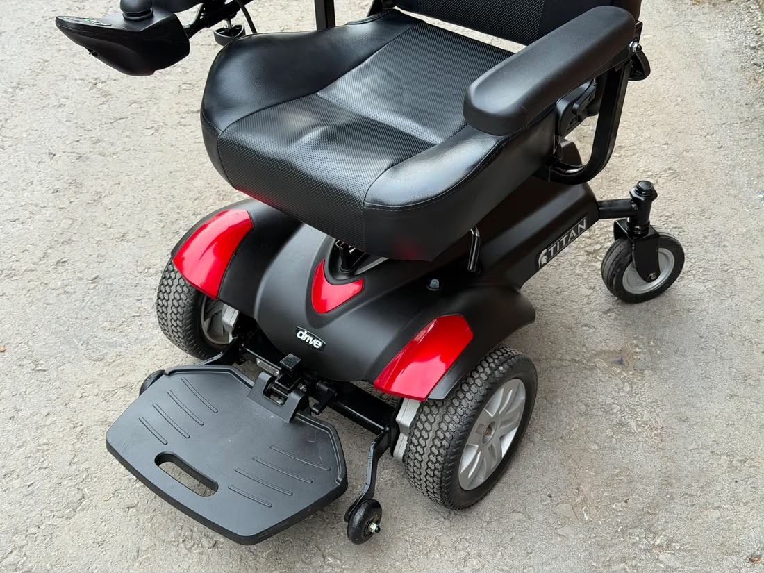 Drive Titan Compact Powerchair | Electric Wheelchair - Image 3