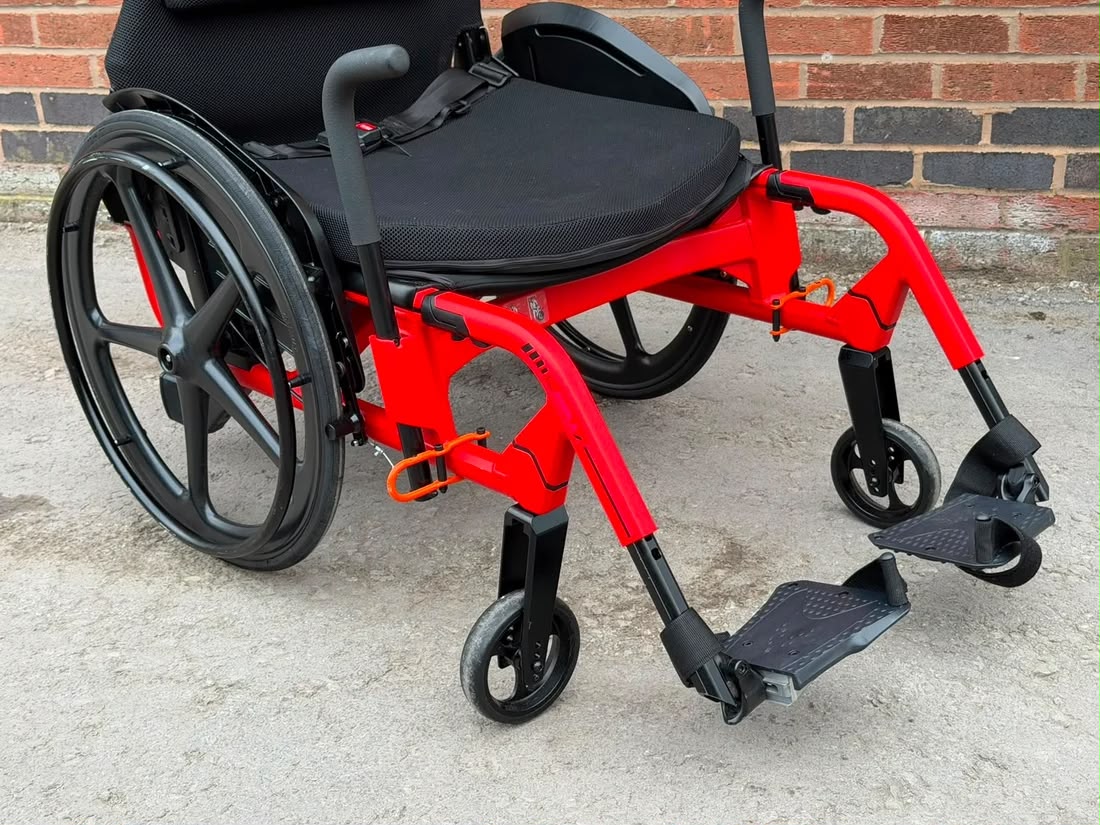 Invacare Action Ampla Bariatric Wheelchair Heavy Duty - Image 2
