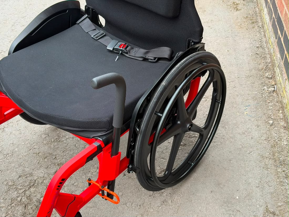 Invacare Action Ampla Bariatric Wheelchair Heavy Duty - Image 5